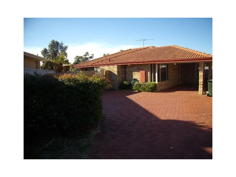 16b Mission Hills Place, Connolly WA 6027