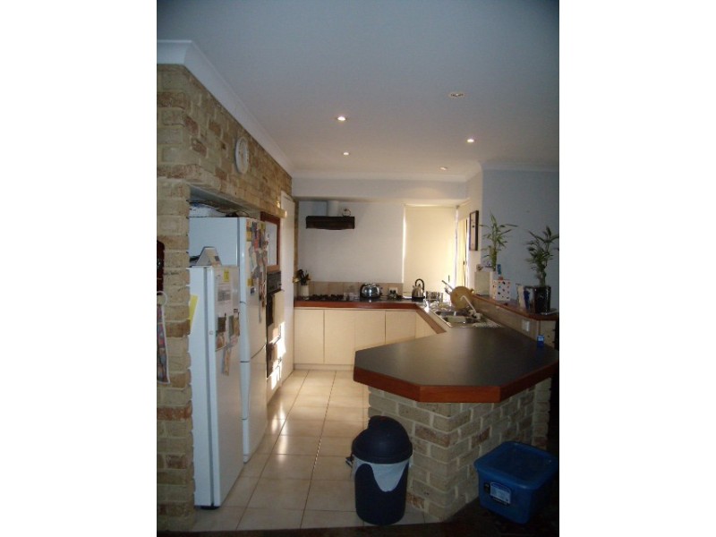 16b Mission Hills Place, Connolly WA 6027