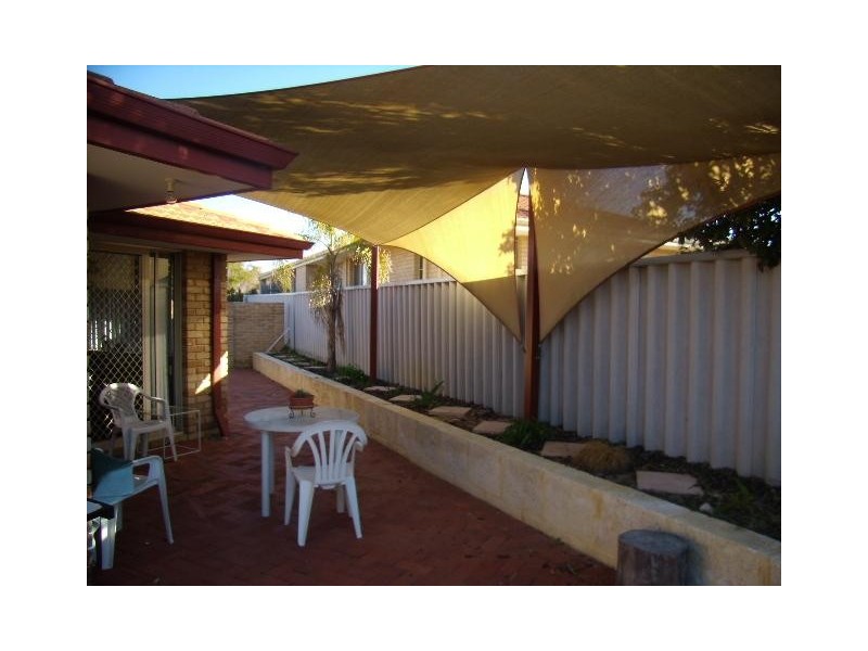 16b Mission Hills Place, Connolly WA 6027