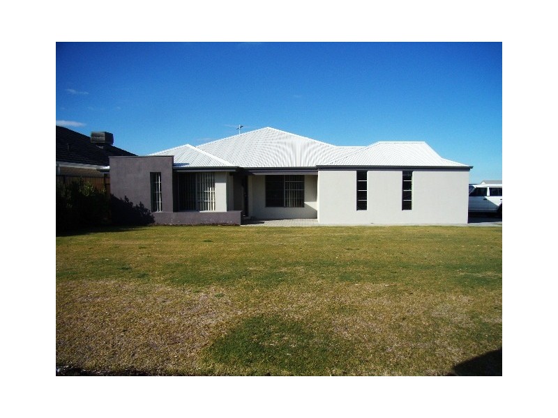 1 Meneguz Drive, Tapping WA 6065