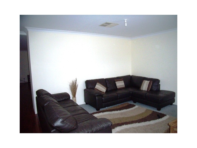 1 Meneguz Drive, Tapping WA 6065