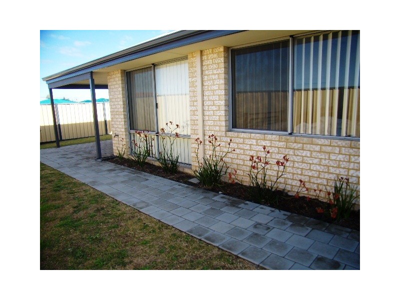 1 Meneguz Drive, Tapping WA 6065