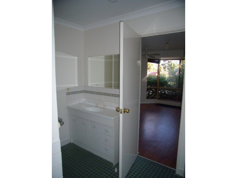 16 Lupin Court, Hocking WA 6065