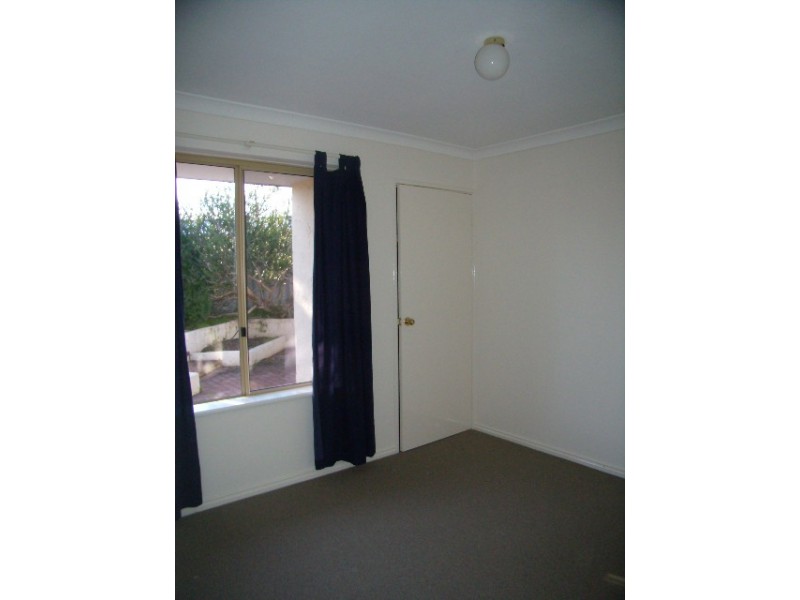 16 Lupin Court, Hocking WA 6065