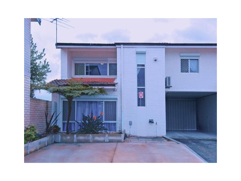 3d Brecknock Way, Girrawheen WA 6064