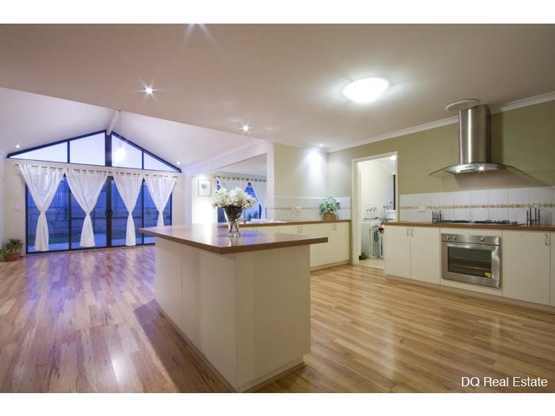 18 Basico Avenue, Sinagra WA 6065