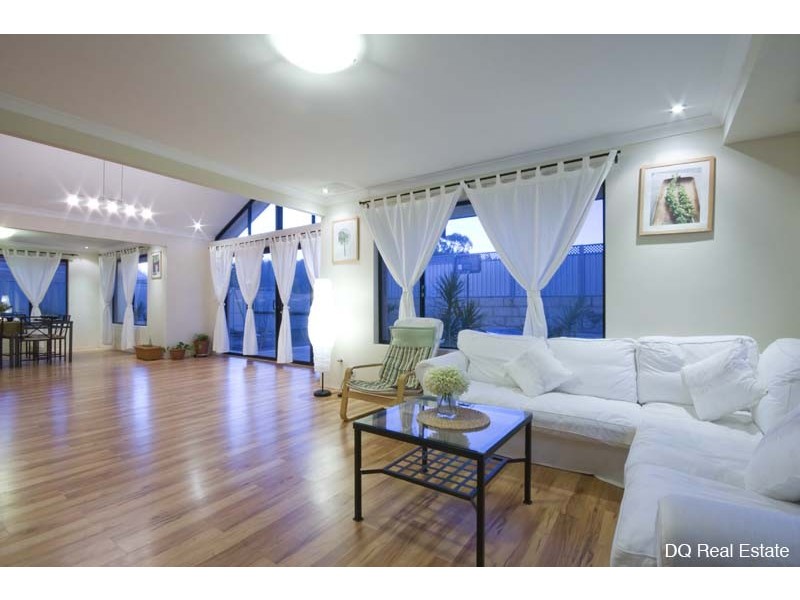 18 Basico Avenue, Sinagra WA 6065