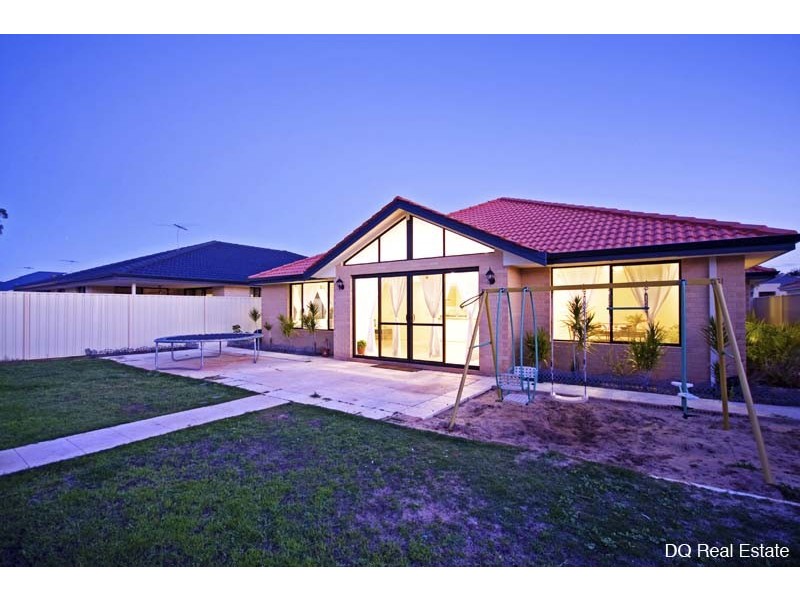 18 Basico Avenue, Sinagra WA 6065