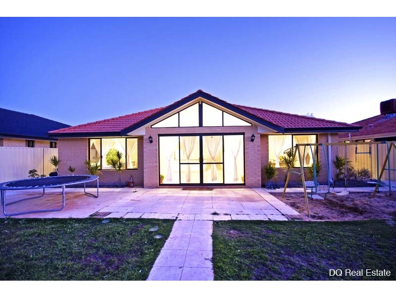 18 Basico Avenue, Sinagra WA 6065
