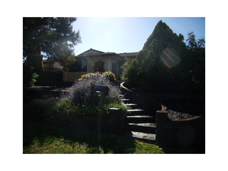 18 Woodland Loop, Edgewater WA 6027