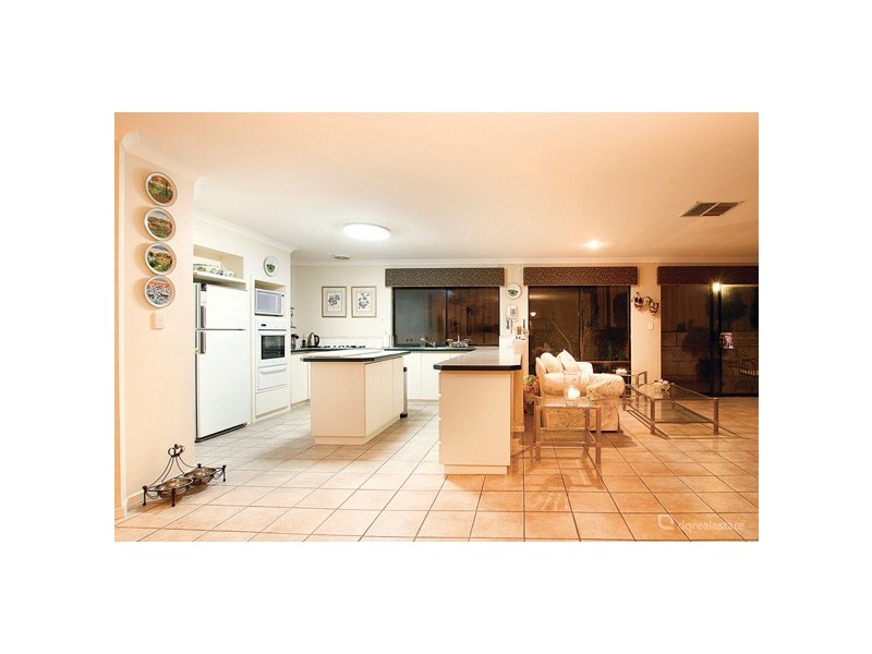 26 Rayner Drive, Landsdale WA 6065