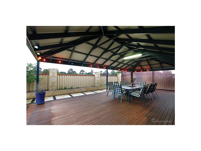 21 Hillwater Promenade, Beechboro WA 6063