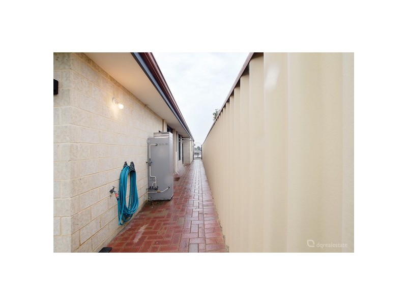 21 Hillwater Promenade, Beechboro WA 6063