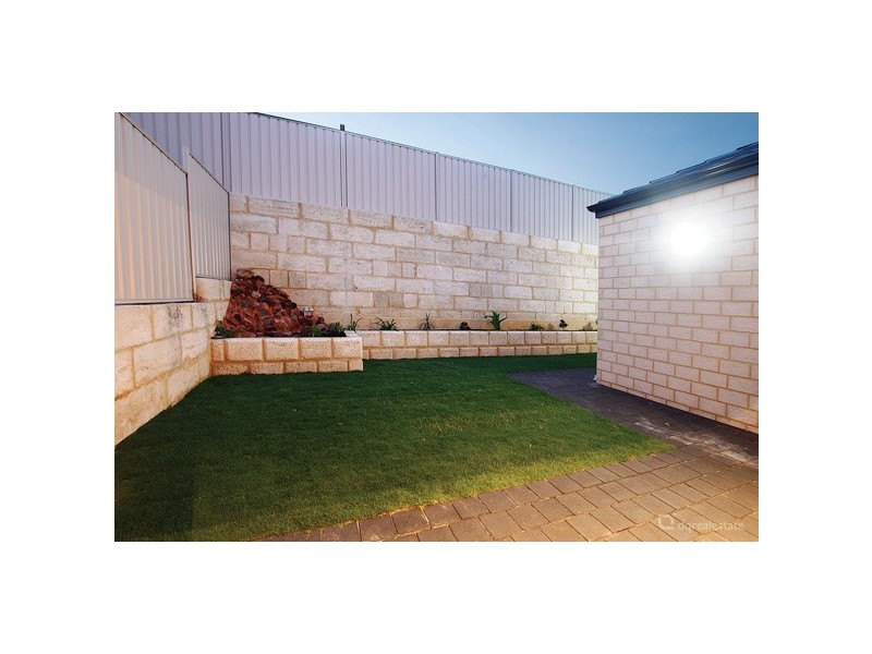 20 Osterley Terrace, Darch WA 6065