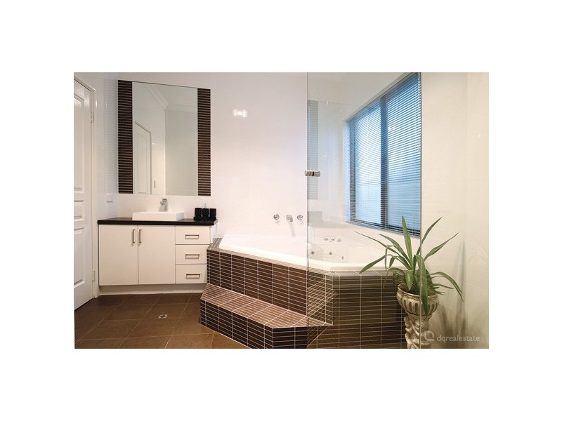 20 Osterley Terrace, Darch WA 6065