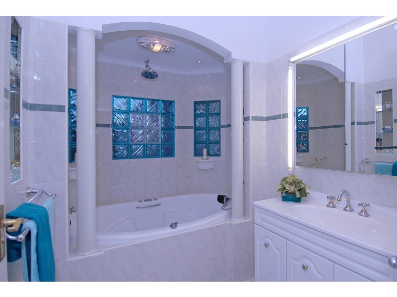 6 Patchem Way, Westminster WA 6061