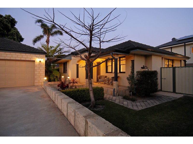 6 Patchem Way, Westminster WA 6061