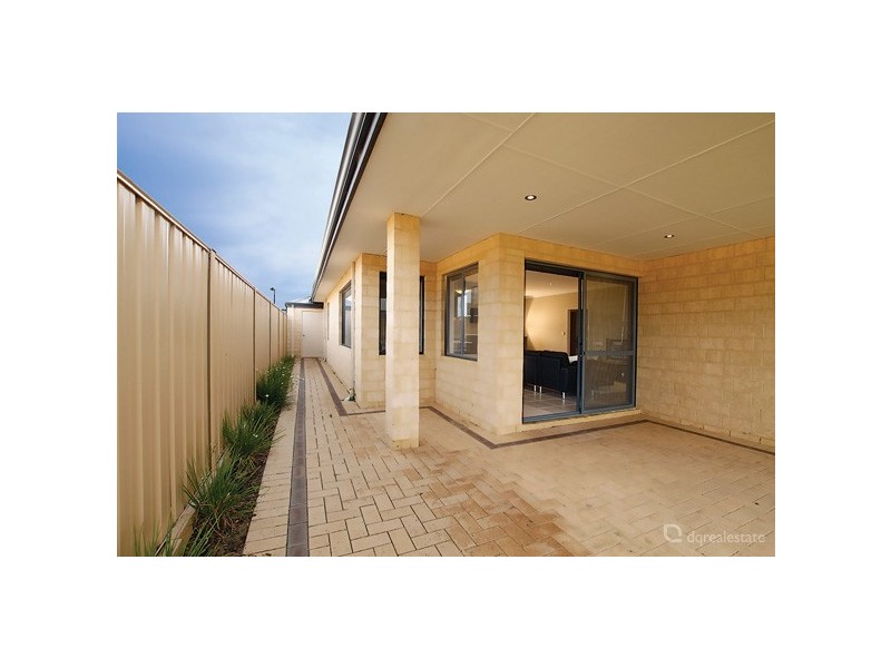 25 St Louis Avenue, Hocking WA 6065