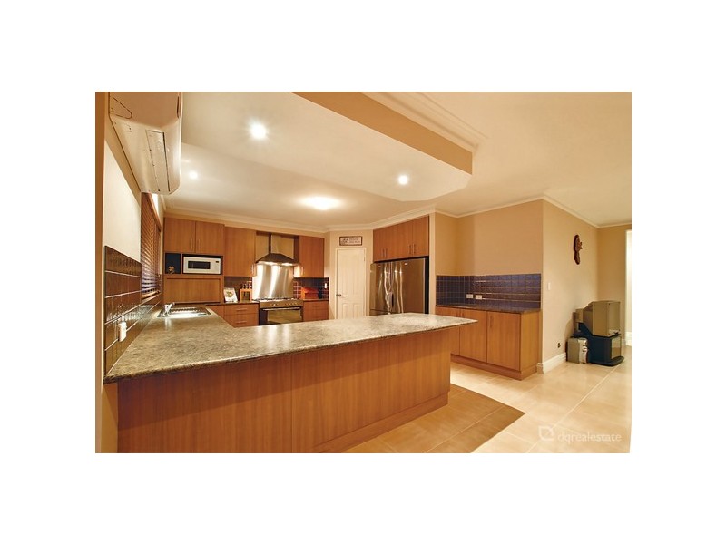 16 Archimedes Crescent, Tapping WA 6065