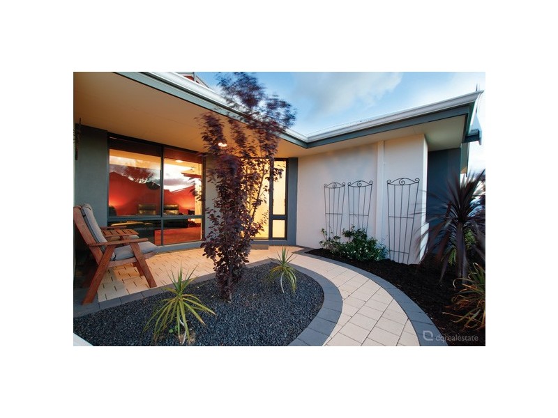 17 Goshawk Street, Tapping WA 6065