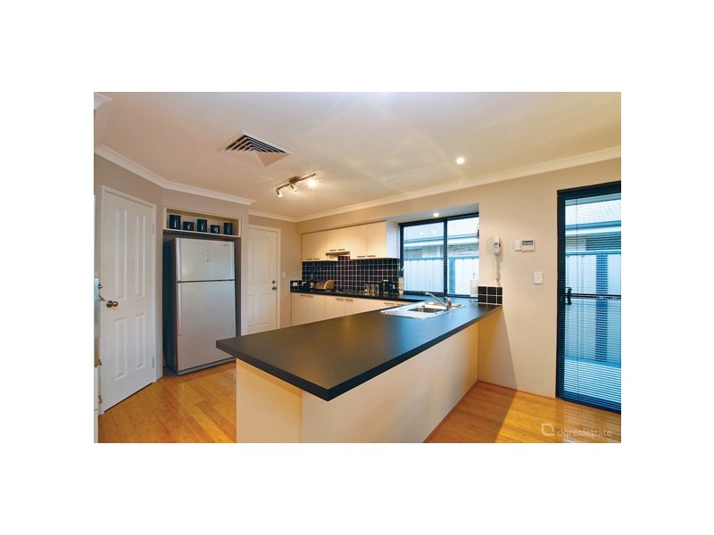 17 Goshawk Street, Tapping WA 6065