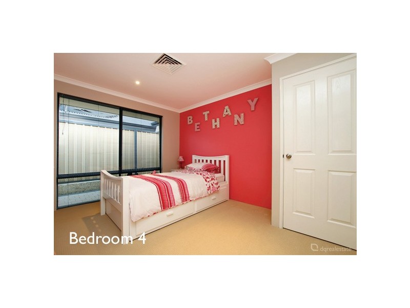 17 Goshawk Street, Tapping WA 6065