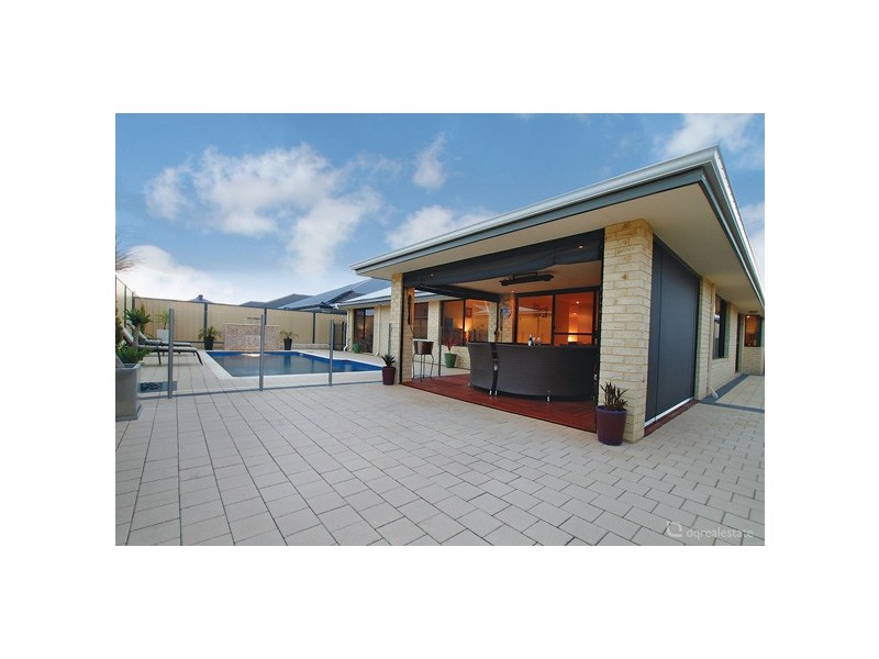 17 Goshawk Street, Tapping WA 6065