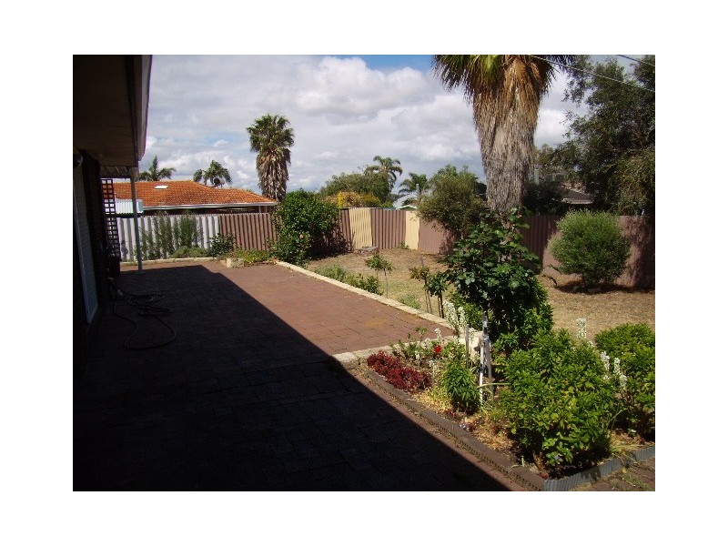 11 Woodland Loop, Edgewater WA 6027