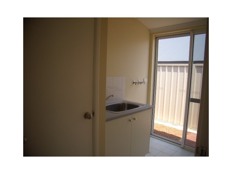 83 Hampton Road, Darch WA 6065