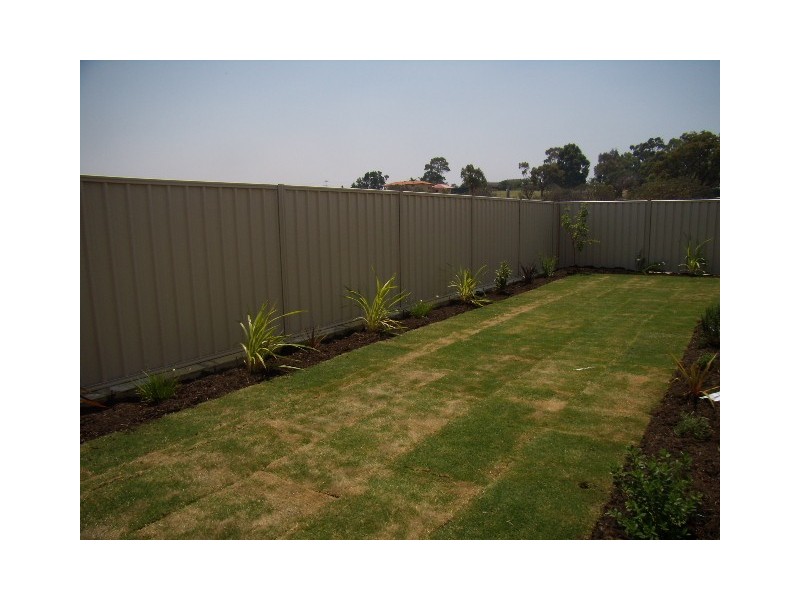 83 Hampton Road, Darch WA 6065