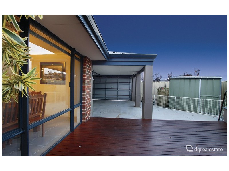 18 Bingarra Crescent, Tapping WA 6065