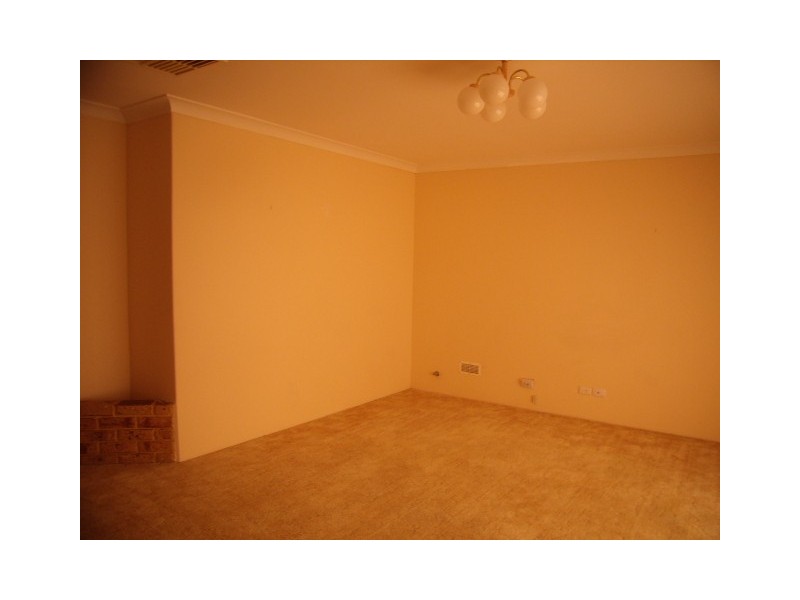 8 Crew Court, Ocean Reef WA 6027