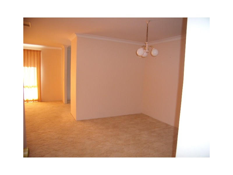 8 Crew Court, Ocean Reef WA 6027