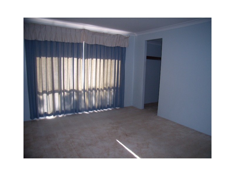 8 Crew Court, Ocean Reef WA 6027