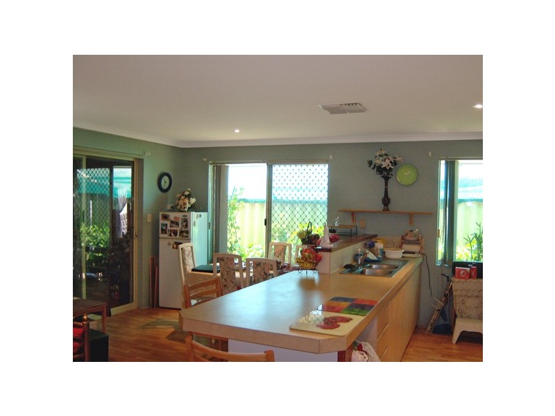 27 Lancely Way, Mirrabooka WA 6061