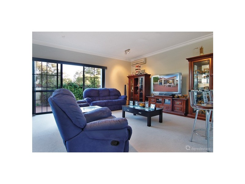 Unit 3, 11 Chichester Drive, Woodvale WA 6026