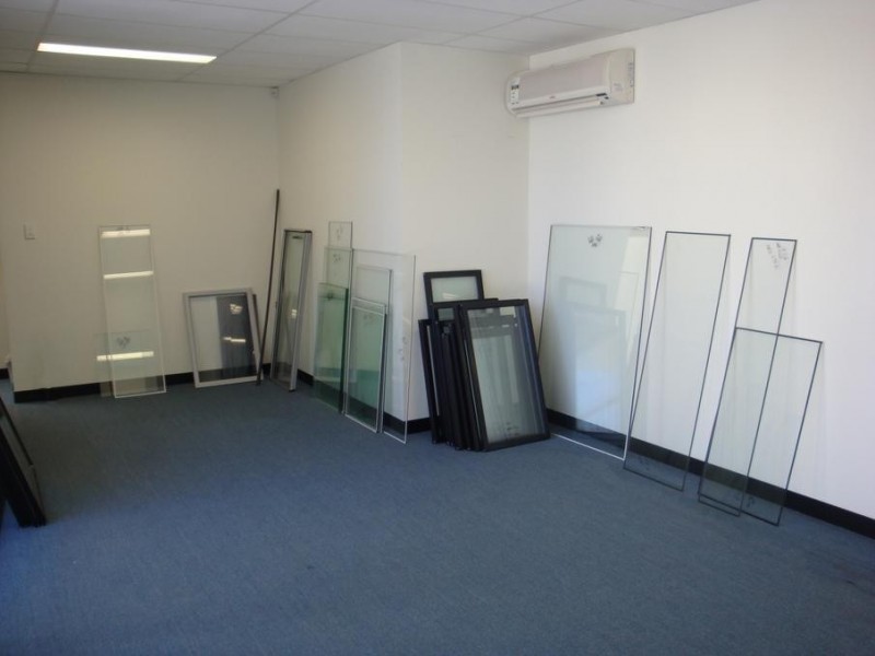 9/41 Discovery Drive, Bibra Lake WA 6163