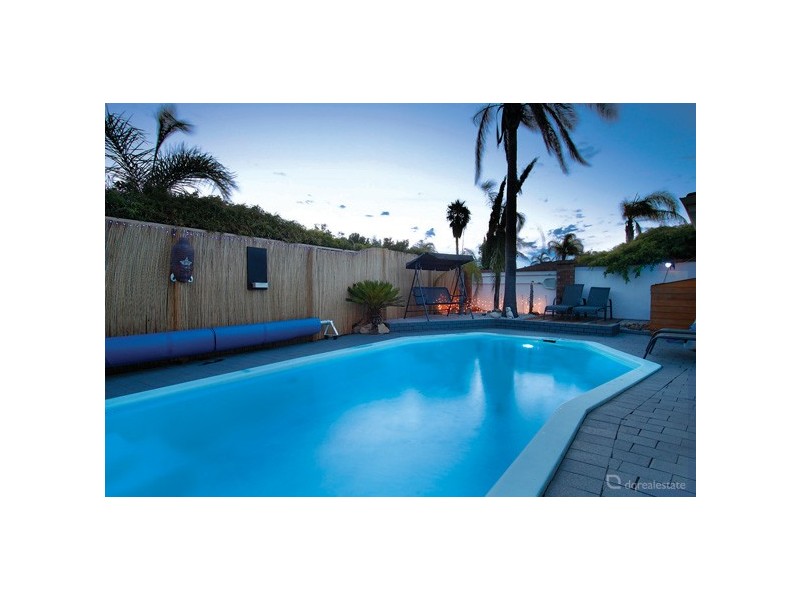 106 Trailwood Drive, Woodvale WA 6026