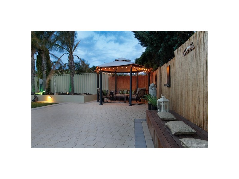 106 Trailwood Drive, Woodvale WA 6026