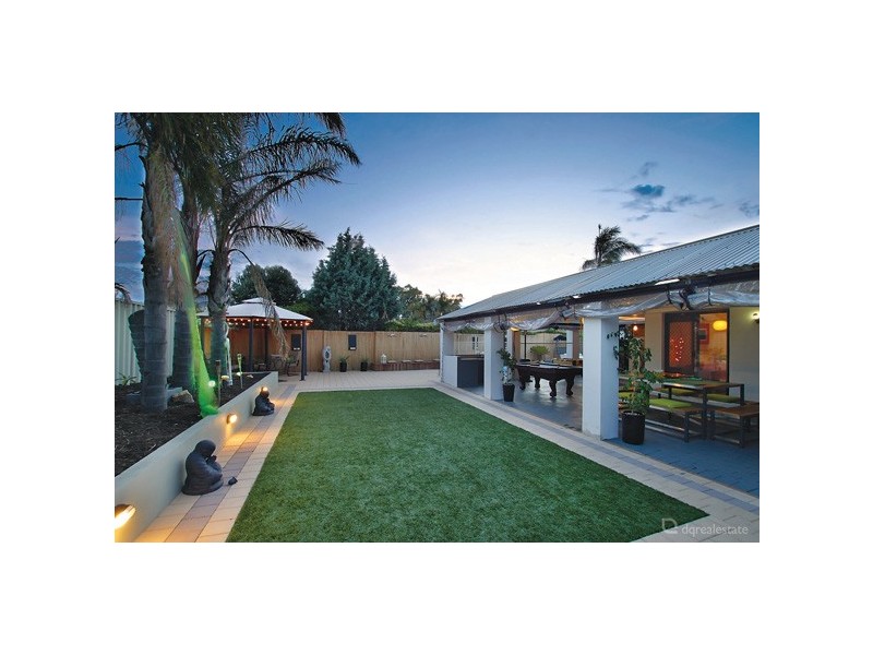 106 Trailwood Drive, Woodvale WA 6026