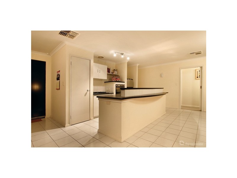 6 Sandilands Cct, Tapping WA 6065