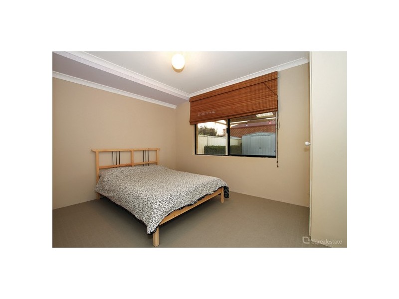 6 Sandilands Cct, Tapping WA 6065