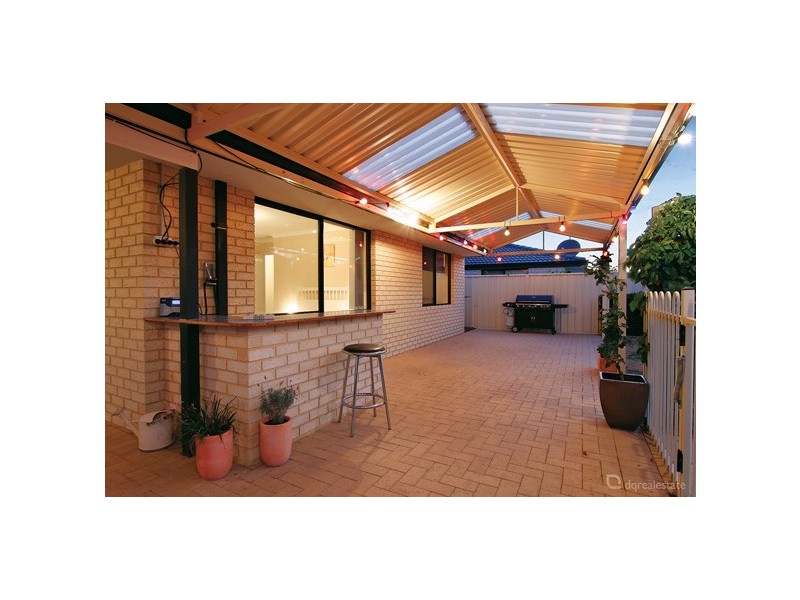 6 Sandilands Cct, Tapping WA 6065