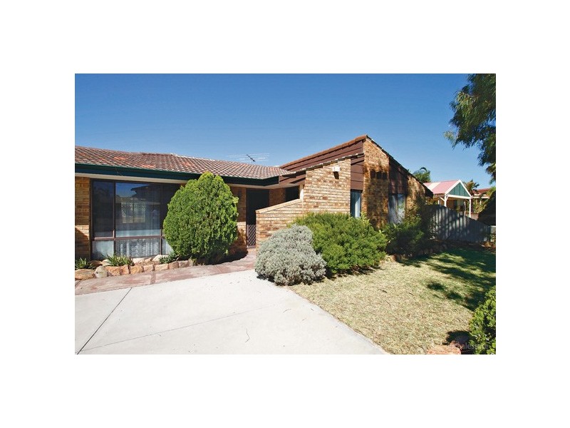 17 Larkspur Place, Heathridge WA 6027