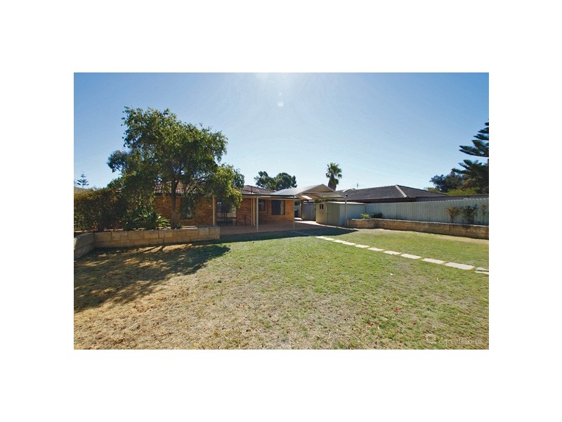 17 Larkspur Place, Heathridge WA 6027