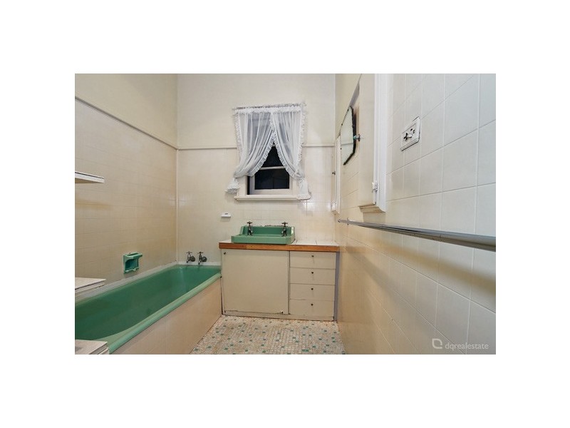 27 Traylen Road, Bayswater WA 6053