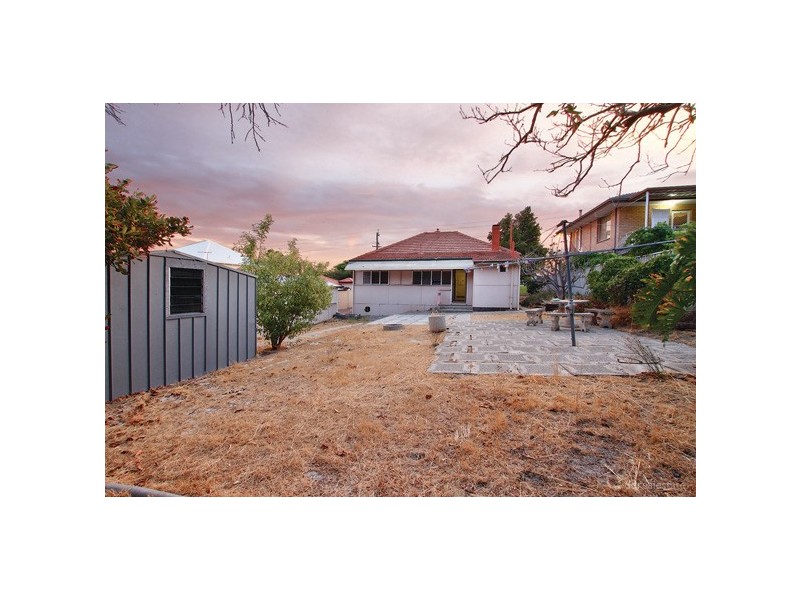 27 Traylen Road, Bayswater WA 6053