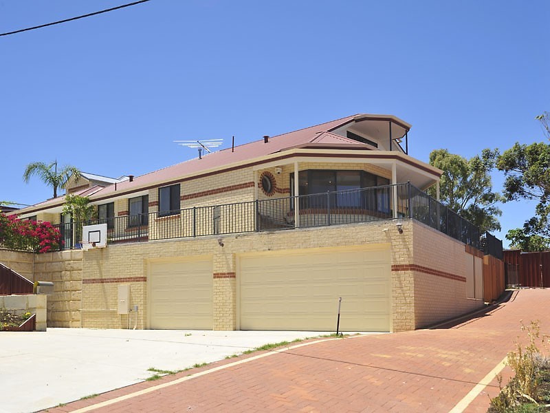 8 Parham Road, Quinns Rocks WA 6030
