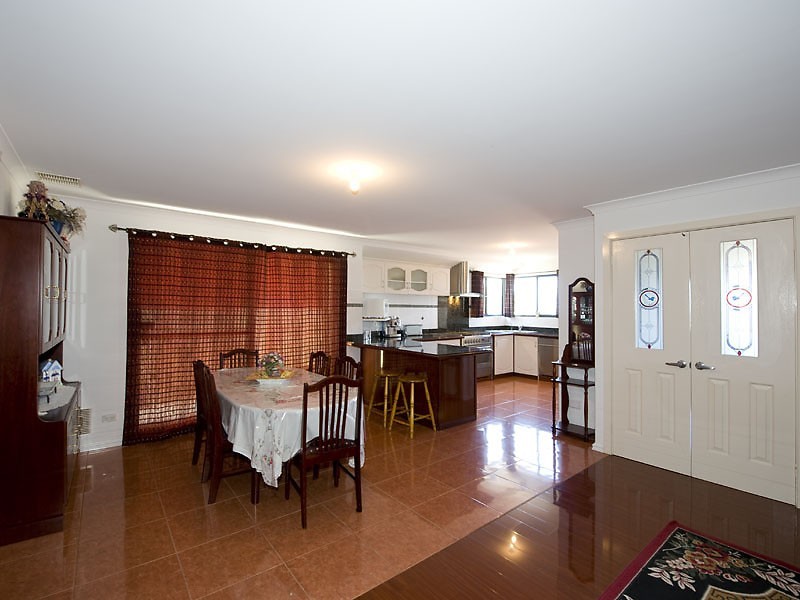 8 Parham Road, Quinns Rocks WA 6030