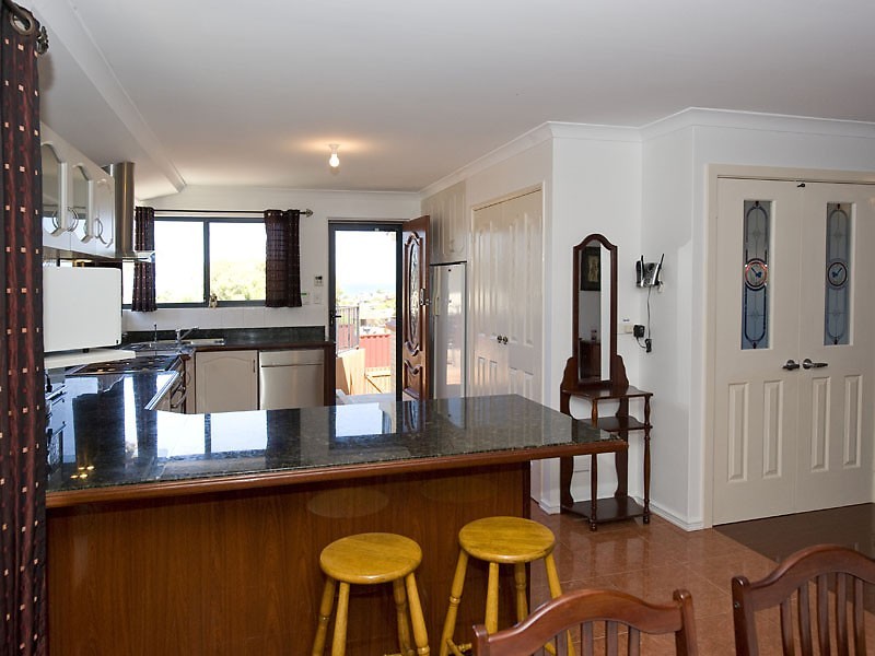 8 Parham Road, Quinns Rocks WA 6030